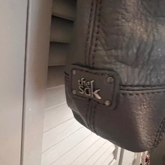 The Sak Purse in dark gray leather. Great everyday bag. - Picture 6 of 7